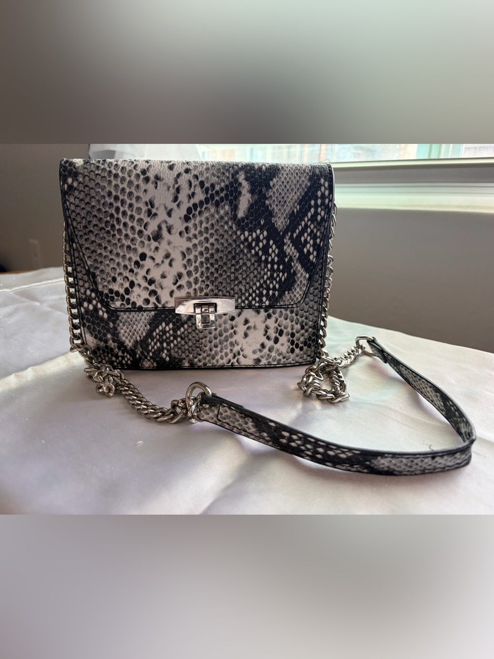 Fashion Nova Snake-Print Crossbody Bag in Black & White